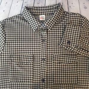 The Zig Zag‎ Stripe Button Up Shirt Women's Plus Size 3XL Long Sleeve Black
